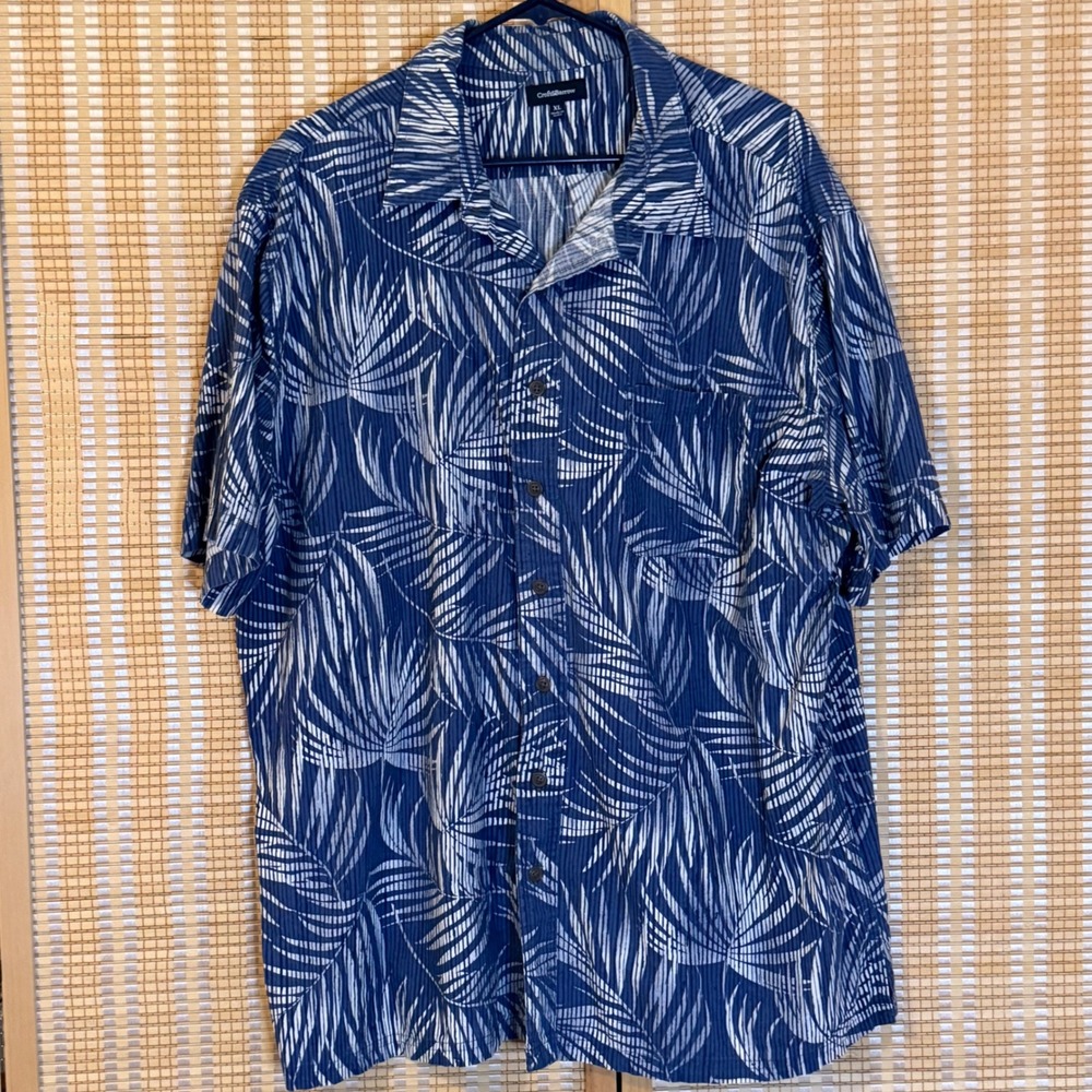 Croft & Barrow Mens XL Blue‎ White Tropical Palm Leaf Seersucker Cotton Shirt